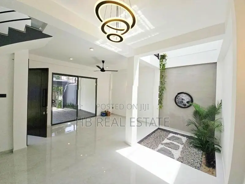 Newly Build Luxury Three Story House For Sale Pannipitiya