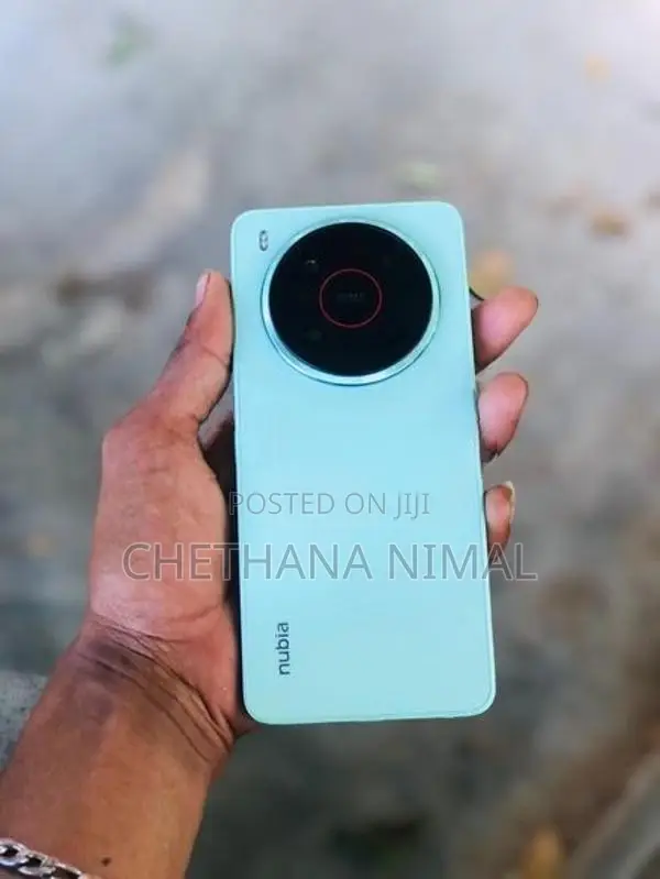 ZTE nubia V70 Max (Used)