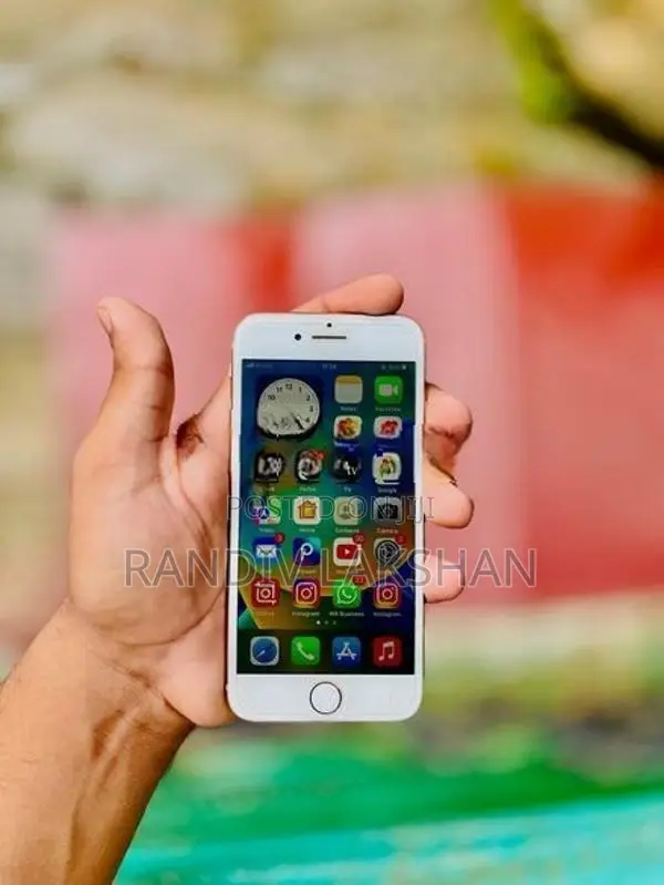 Apple iPhone 8 (Used)