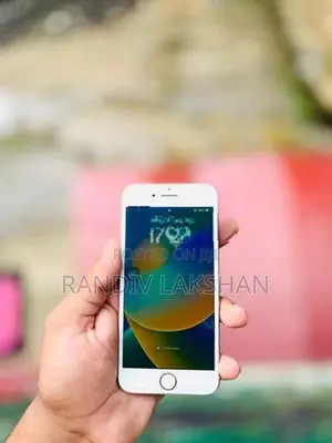Apple iPhone 8 (Used)