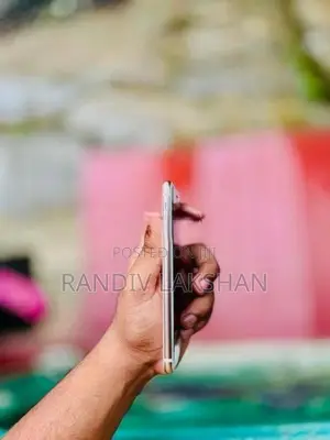 Apple iPhone 8 (Used)
