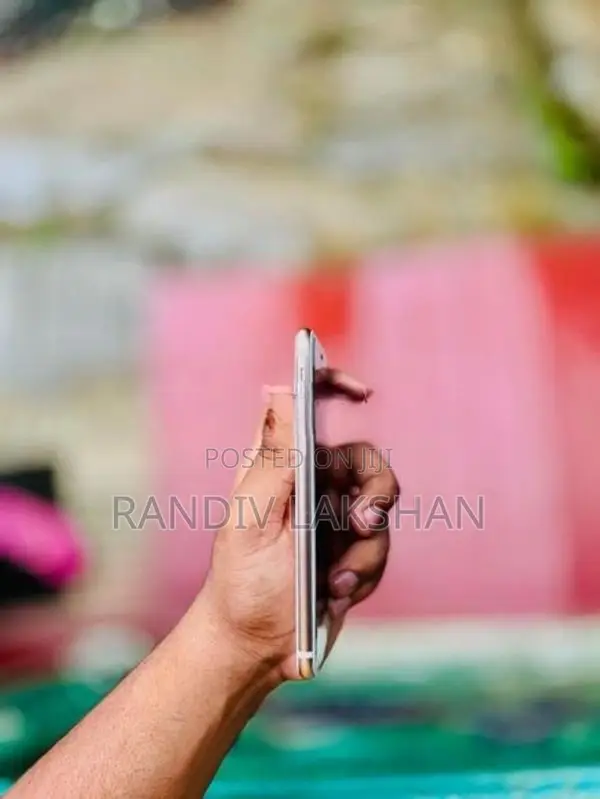 Apple iPhone 8 (Used)