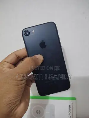 Apple iPhone 7 32GB (Used)