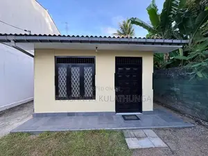 Single-Story House for Rent in Nawala