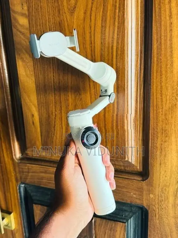 Insta 360 Flow 2 Pro Gimbal