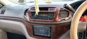 Toyota Regius 2002