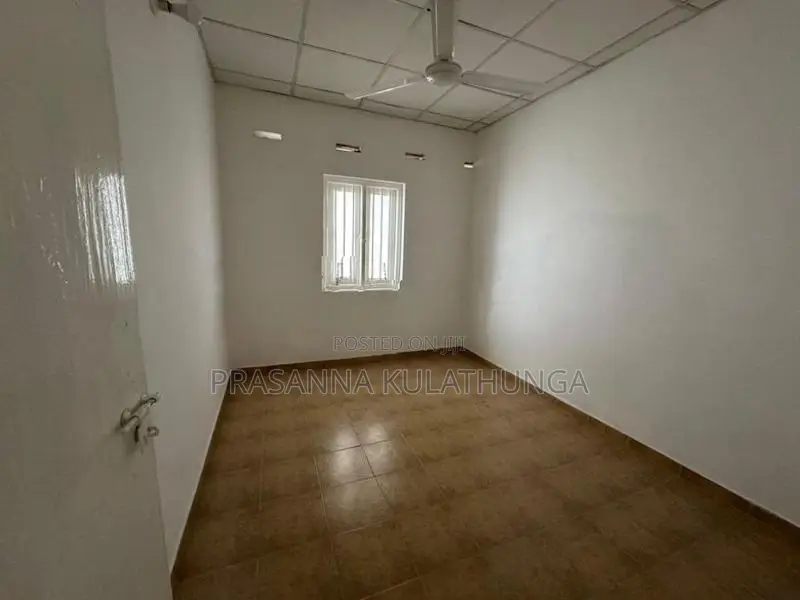 Single-Story House for Rent in Nawala