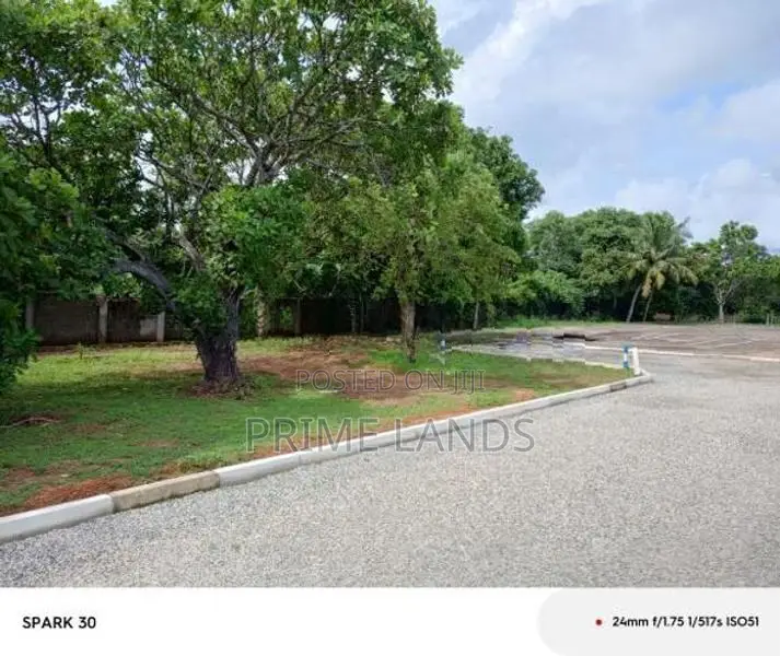 Rajagiriya Residential Land for Sale in Koswattha Road