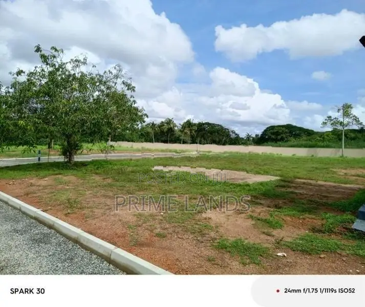Rajagiriya Residential Land for Sale in Koswattha Road