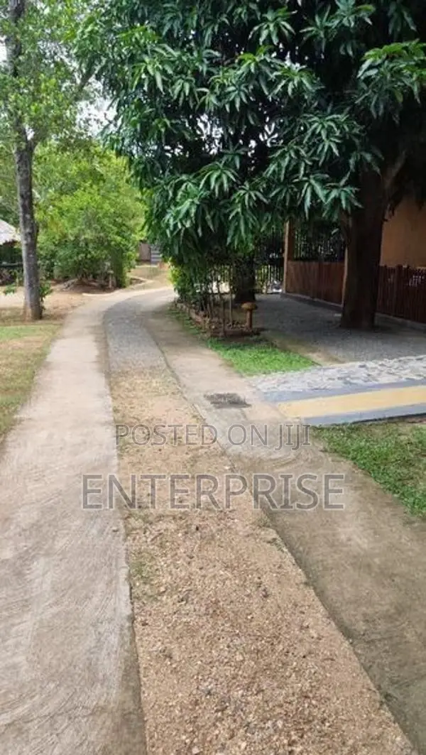 Hotel for Sale - Udawalawa