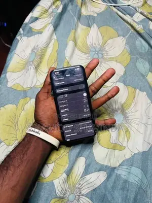 Apple iPhone 15 (Used)
