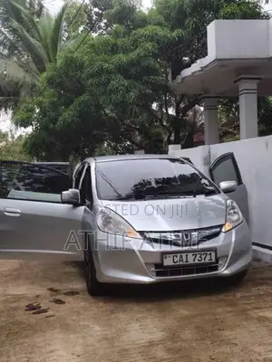 Honda Fit GP1 2012