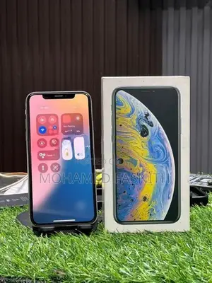 Apple iPhone XS (Used)