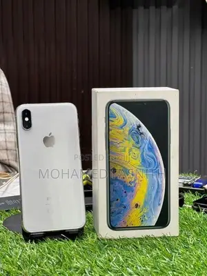 Apple iPhone XS (Used)