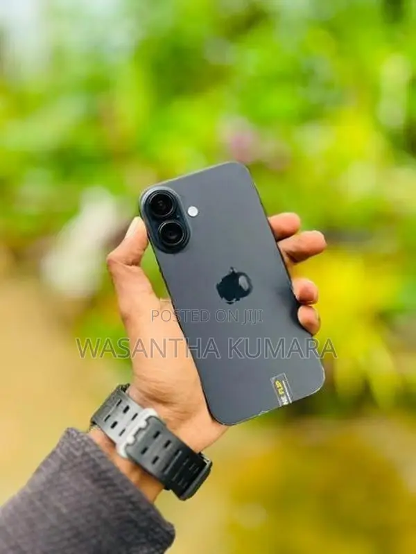 Apple iPhone 16 (Used)