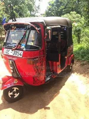 Bajaj RE 2 Stroke 2005