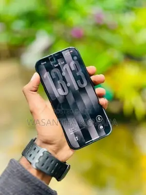 Apple iPhone 16 (Used)
