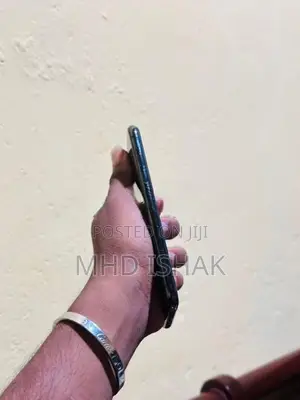 Apple iPhone X (Used)