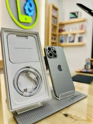 Apple iPhone 15 Pro Max 256GB (Used)