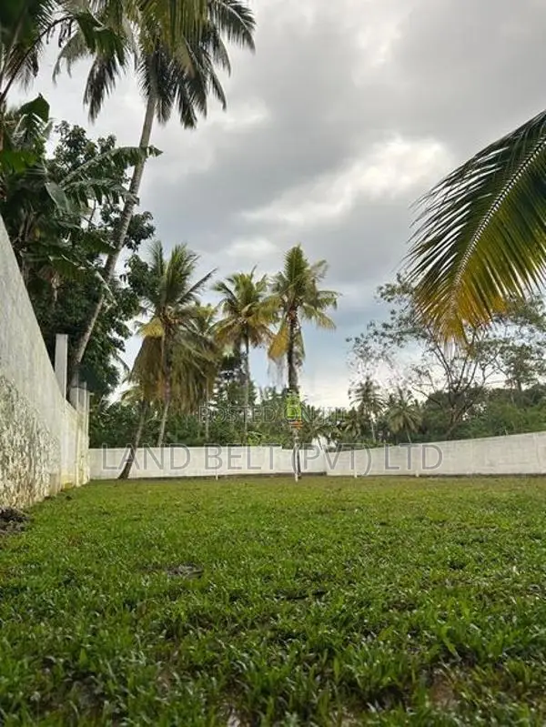 නිස්කලංක පරිසරයකින් ඉඩමක් කොට්ටාව
