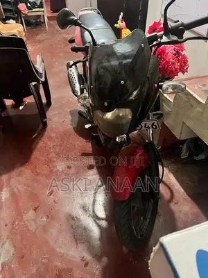 Bajaj Pulsar 150 Black 2021