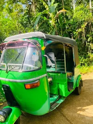 Bajaj RE 2008