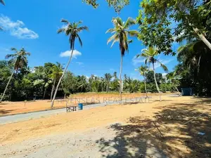 ජා ඇල නගරය ආසන්නයෙන් අගනා පර්චස් 7,8,10 නේවාසික බිම් කොටස්