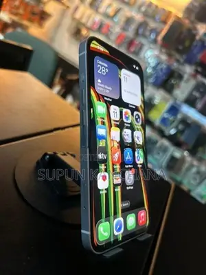 Apple iPhone 13 128GB Starlight (Used)