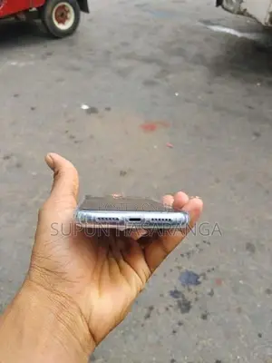 Apple iPhone 11 128gb (Used)