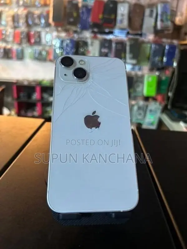 Apple iPhone 13 128GB Starlight (Used)