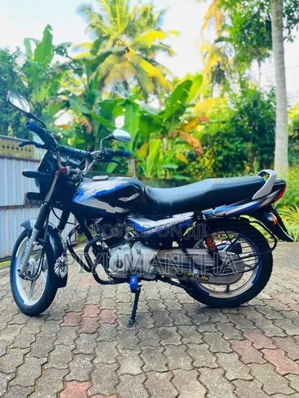 Bajaj CT100 2018