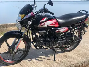 Hero HF Deluxe 2018