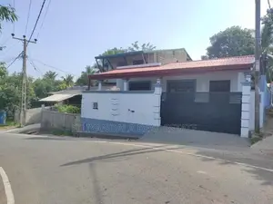 Madapatha Bus Road Facing Singale Story House for Sale Piliyandala