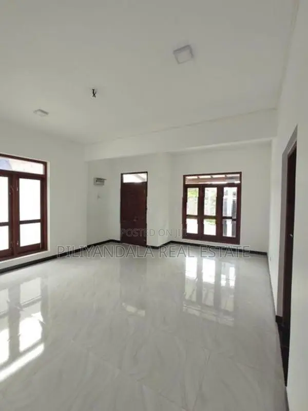 Madapatha Bus Road Facing Singale Story House for Sale Piliyandala