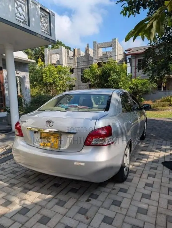 Toyota Belta 2008