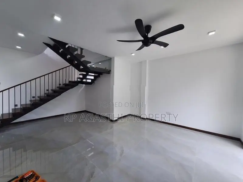 Athurugiriya House for Sale