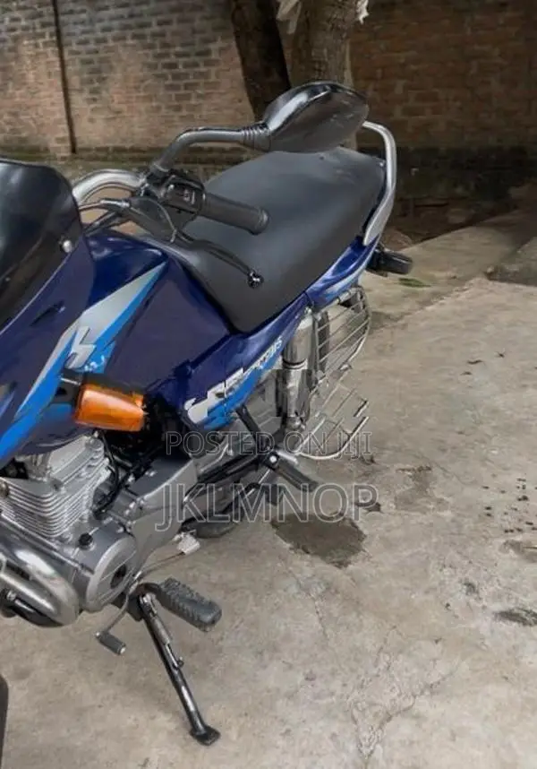 Bajaj Caliber 2008