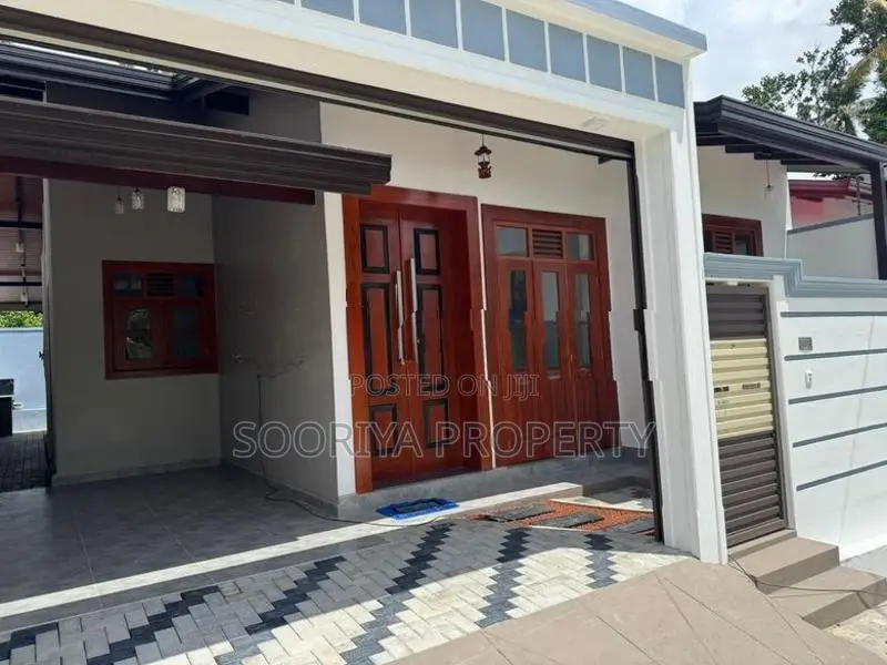 Brand New Single Story House for Sale in Moratuwa Piliyandala