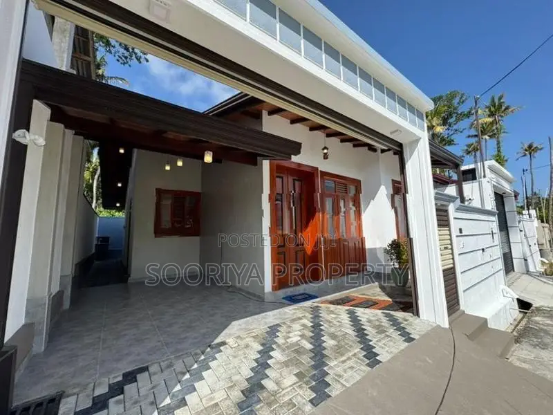 Brand New Single Story House for Sale in Moratuwa Piliyandala