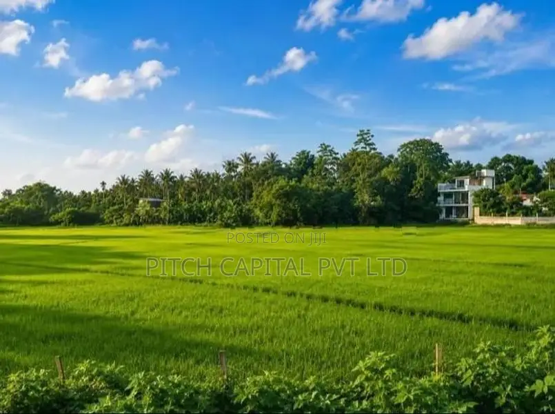 Kahathuduwa අධිවේගී හුවමාරුවට නුදුරින් සුපෝගභෝගී බිම්කොටස්