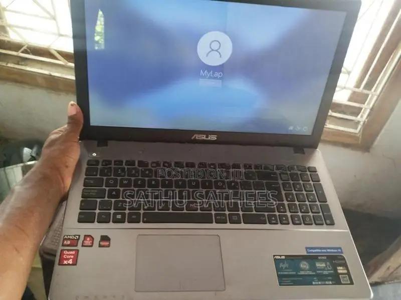 Laptop