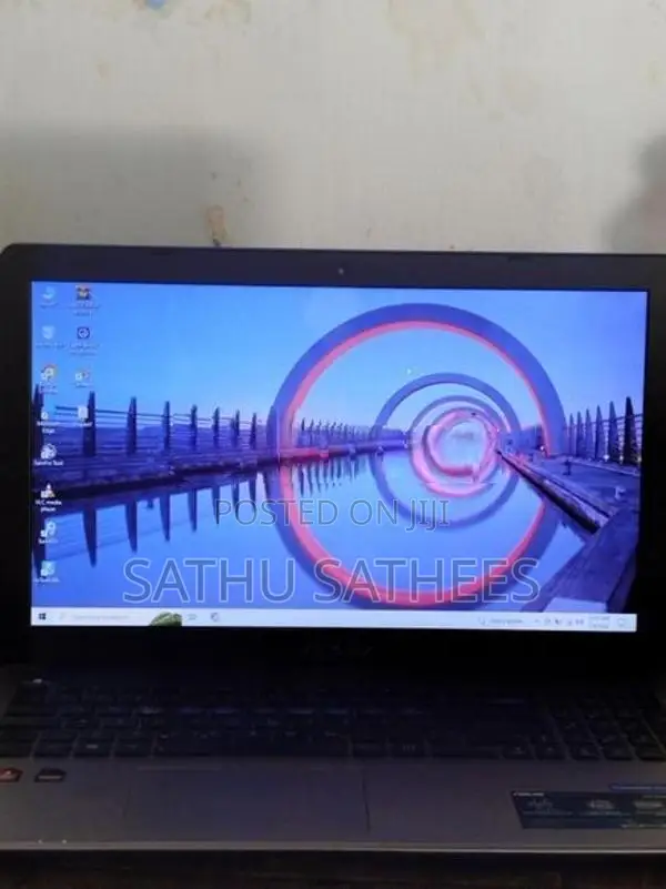 Laptop