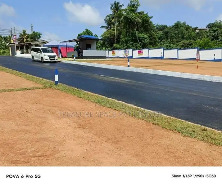 Land for Sale at Nugegoda Near 119 Bus Route