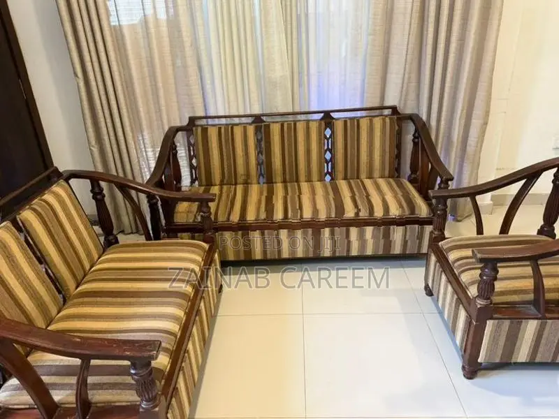 Fabric Sofa / Sette Set (3 + 2 1).