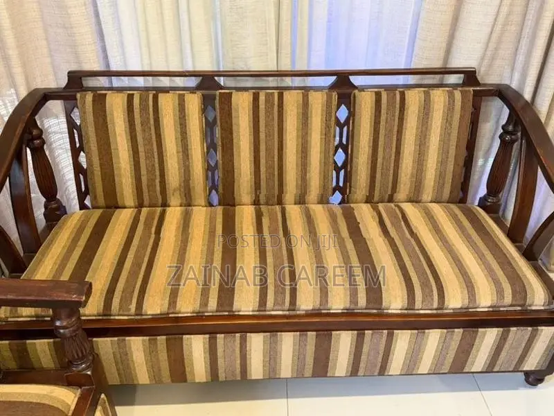 Fabric Sofa / Sette Set (3 + 2 1).
