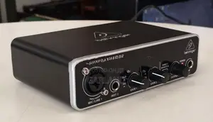 Behringer U-PHORIA UMC 22 Audio Interface-Japan