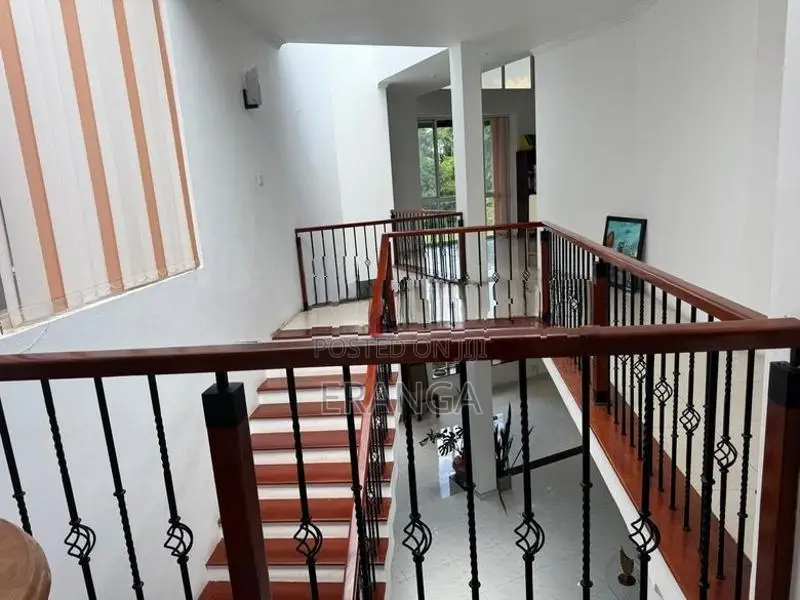 Modern 5-Bedroom House for Sale Near Thalawathugoda