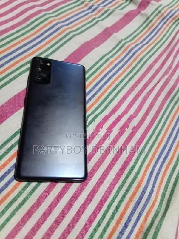 Samsung Galaxy S20FE (Used)