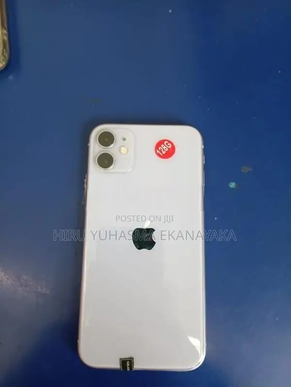 Apple iPhone 11 (Used)