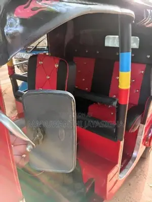 Bajaj RE 2012